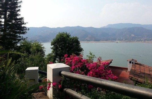 La Capilla House | La Bellísima Suite de la Tribulacion ~ Amazing Views Of The Lake!