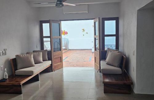 La Manzanilla House | La Casa de Beto