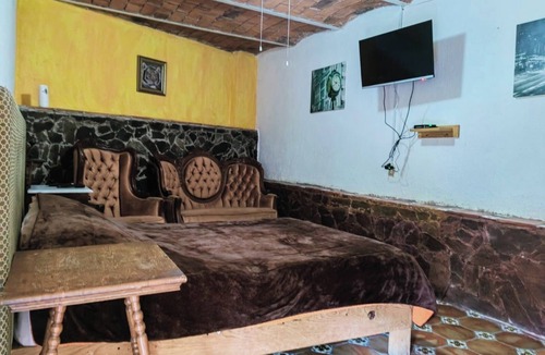 Ajijic Hostel | La Casa de los Mangos Ajijic