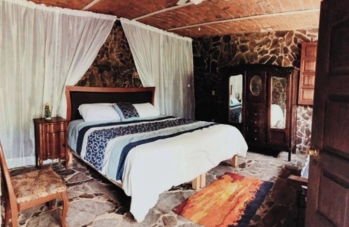 Ajijic Hostel | La Casa de los Mangos Ajijic