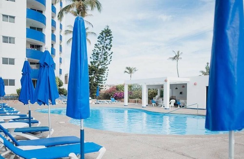 Marina Mazatlan Condo | La Marina Beachfront Condo with Salt Water Pool