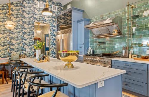 Lincolnville House | La Rêverie - Historical Chic, Downtown Boutique