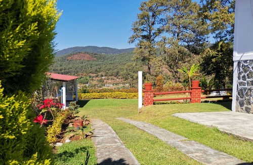 El Santuario Cabin | La Rayuela Valle de Bravo cabin
