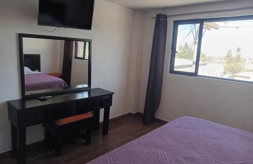 Parras de la Fuente House | La Terraza-Habitación 8