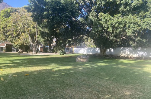 San Juan Cosala House | Lake front 3 bedroom house with a very big garden.
