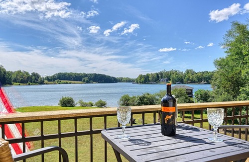 Mineral House | Lakefront Escape w/Dock, Firepit & Sunset Views