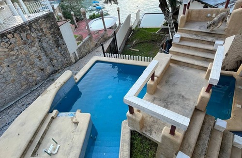 Tequesquitengo House | Lakehouse, beautiful house in front of the lake of Tequesquitengo.