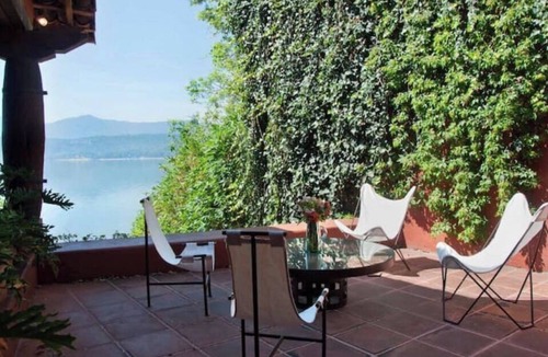 La Pena House | Lakehouse with private dock CASA LAGO - LA PEÑA