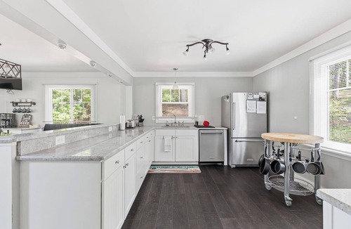 High Point House | Lakeside Haven! SML Home with Private Boat Dock, Gym, Firepit and BEACH!