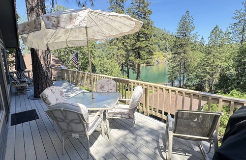 Lakehead House | Lakeview, Pool Table, Near Marina, Sleeps 10