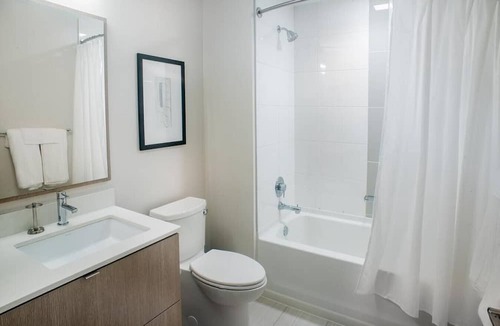 Little Italy Apartment | Landing at 1405 Point - 1 Bedroom in Fells Point
