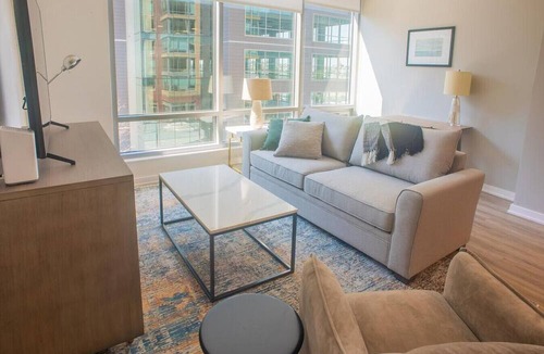 Little Italy Apartment | Landing at 1405 Point - 1 Bedroom in Fells Point