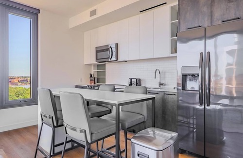 Washington Apartment | Landing | Beautiful 2BD, Courtyard, Pool