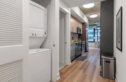 Baileys Crossroads Apartment | Landing | Chic 1BD, Gym, Game Room