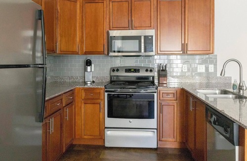 Hillsborough Apartment | Landing | Chic 2BD, Gym, Clubhouse