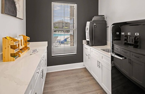 Hillsborough Apartment | Landing | Chic 2BD, Gym, Clubhouse