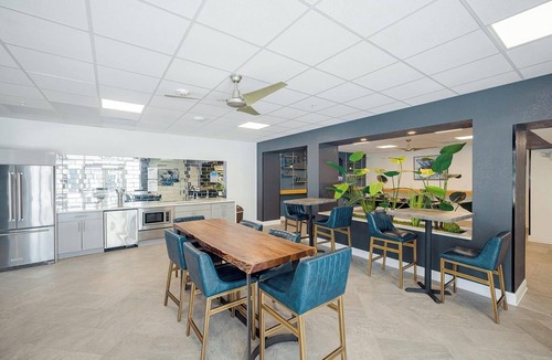 St. Petersburg Apartment | Landing | Chic Studio, Yoga Studio, Pool