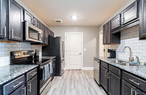 Cocoa Apartment | Landing | Incredible 2BD, Gym, Pool