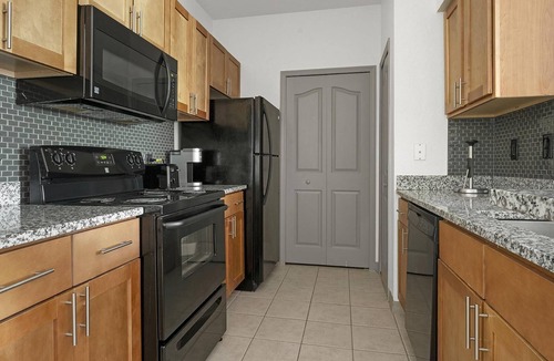 Gainesville Apartment | Landing | Incredible 1BD, Clubhouse, Tennis Court