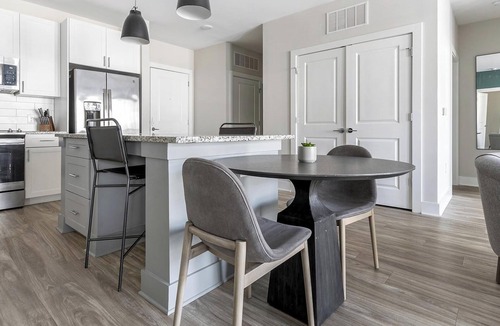 Matthews Apartment | Landing | Stunning 2BD, Gym, Game Room