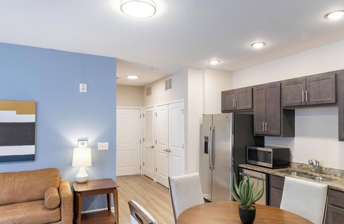 Valley Falls Apartment | Landing | Stylish 2BD, Gym, Game Room