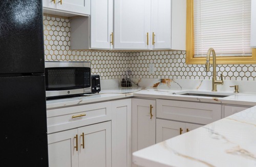 Upper Marlboro Bed & Breakfast | Large King Size 1-Bedroom in Upper Marlboro