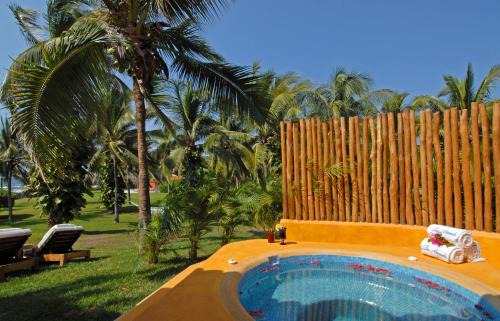 Quemaro Hotel | Las Alamandas