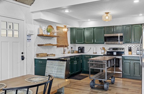 Soddy-Daisy House | Lazy Daze Lake House - Games, Views, Water and more