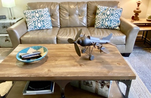 Arvada Apartment | Location, Convenience & Views in Olde Town Arvada Quaint & Quiet Executive Loft