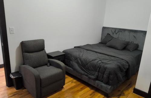 Irvington Apartment | Log Comfort 3