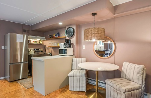 Mill Valley Apartment | Lovely Studio in Heart of Downtown Mill Valley