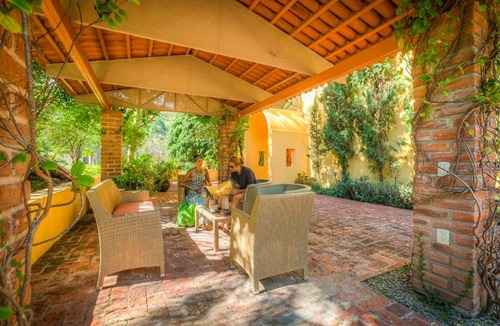 El Tuito Villa | Lujosa Villa rodeada de coníferas ideal para eventos o renta familiar