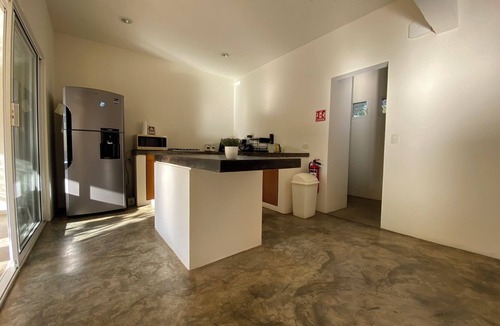 Los Tamarindos Villa | Luxurious 4-bedroom villa with Starlink, AC, Pool, 1 min walk to the beach