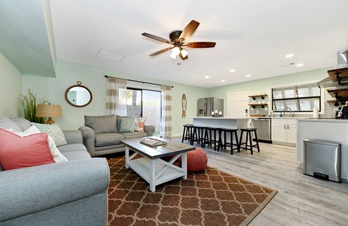 Port Canaveral House | Luxury 2/2, Steps to the beach