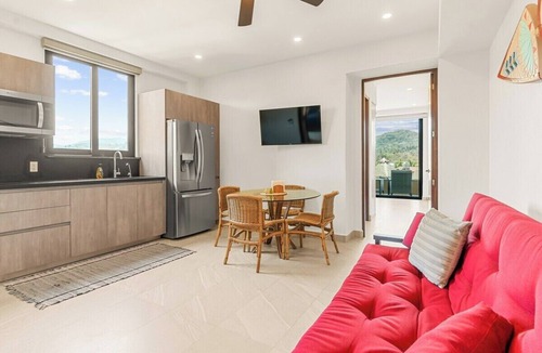 San Francisco Condo | Luxury 5 Bedroom Penthouse on the Beach in San Pancho