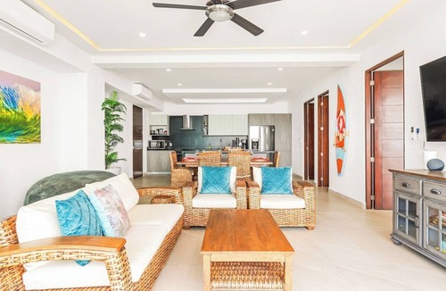 San Francisco Condo | Luxury 5 Bedroom Penthouse on the Beach in San Pancho