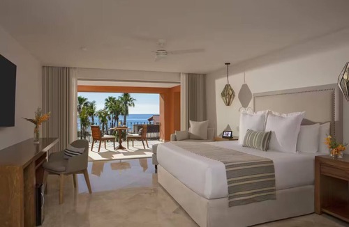 El Marasal Resort | Luxury Awaits at Zoëtry Casa del Mar, Cabo’s Serene Beachfront Escape