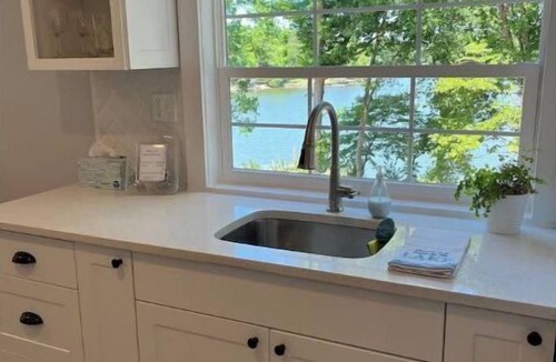 Fort Mill House | Luxury Carriage House Suite on the Lake.