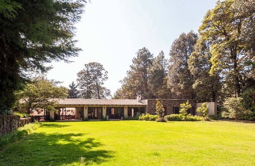Valle de Bravo Villa | Luxury Forest Retreat with Private Padel Court