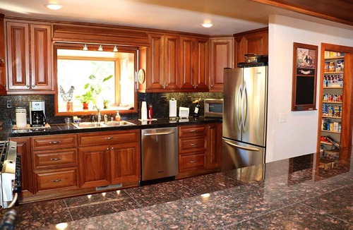 East Shore House | Luxury Lakefront Property - 222 Feet of Lake Front