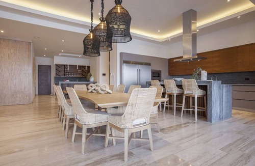 La Paz Condo | Luxury Oceanfront Penthouse Condo with pano views