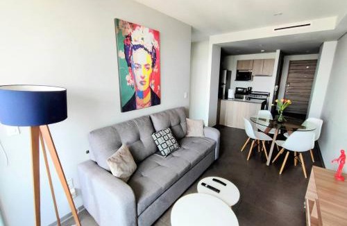 Granada Apartment | Luxury Polanco Apartment With Private Balcony