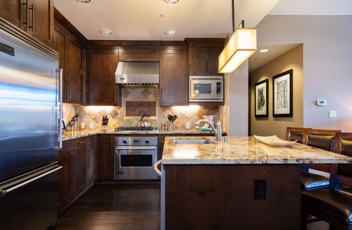 Truckee Condo | Luxury Village at Northstar Residence w/Ski Valet - Northstar Lodge 304