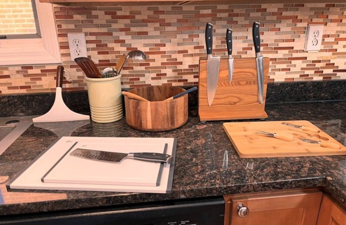 Leonia House | Luxury3BR 20 MIN to Time Square by Bus 15 MIN to Met life & American Dream