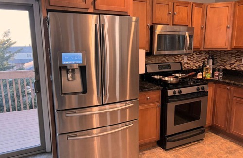 Leonia House | Luxury3BR 20 MIN to Time Square by Bus 15 MIN to Met life & American Dream