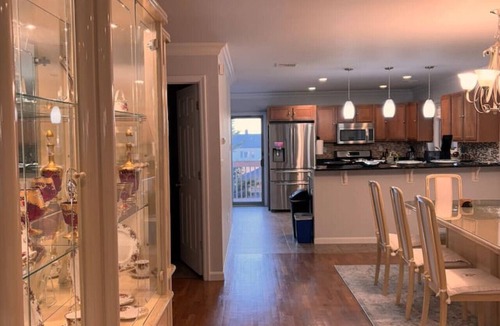 Leonia House | Luxury3BR 20 MIN to Time Square by Bus 15 MIN to Met life & American Dream