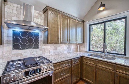 Lyons House | Lyons Riverside Retreat