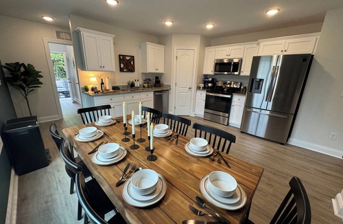 Kannapolis House | Maine State Of Mind ~ Comfy Retreat ~ 0.5 to Ktown