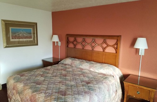 Cayce Hotel | Masters Inn Columbia I-26