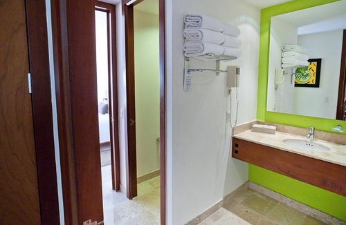 Quintas del Mar Resort | Mayan Palace Resort, 1 Bedroom, 1 Bath, sleeps 6, Mazatlan
